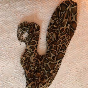 Leopard scarf